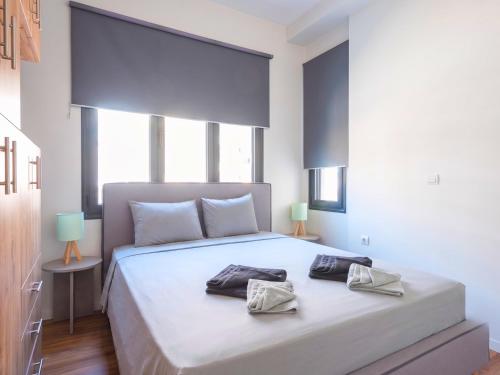 Omian Pearl Residence Pangrati & Balcony