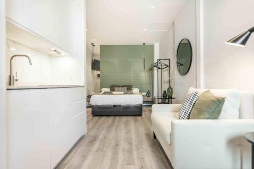 Hidden Gem studio in the heart of Malaga by REMS