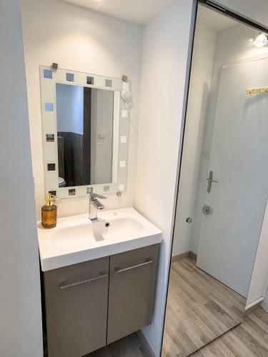 Appartement lumineux avec terrasse et clim pour 6 pers