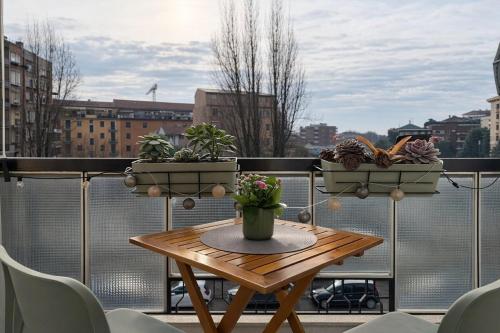 Stylish Milan Retreat at Pop Apartment Portaluppi