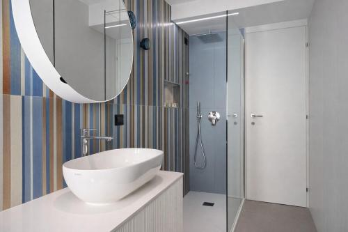 Stylish Milan Retreat at Pop Apartment Portaluppi