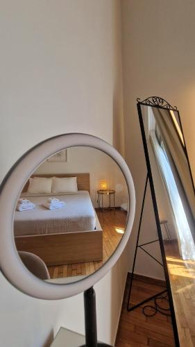 Spacious Art Apartment in Gazi 2 min Metro