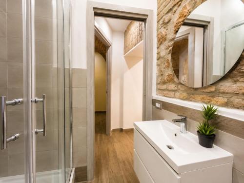Giulya Guesthouse Hospety Group