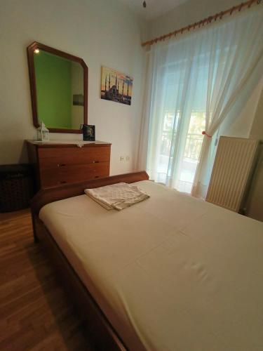 CK Urban Haven 2BR Apartment with Free Parking-10 min to TIF-City Center