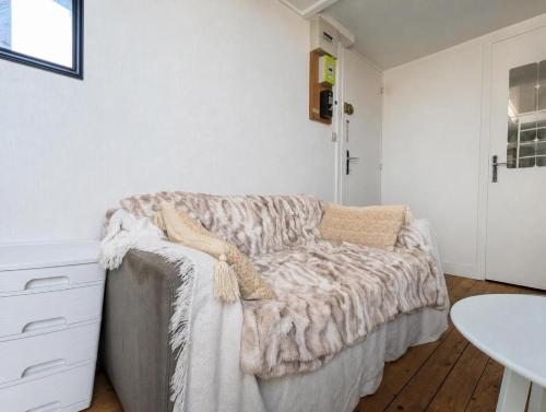 Studio perché et climatisé à Auteuil - 2 pers