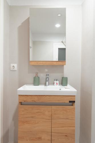 Quiet Studio in Ampelokipoi Close to Metro