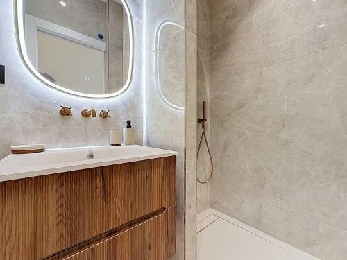 Elegant new apartment, central Cannes