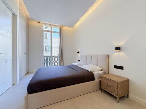 Elegant new apartment, central Cannes