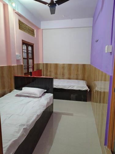 Gallery image of Meera Hotel And Lodging in Badarpur