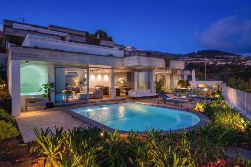 Casa Mareva Above the Atlantic