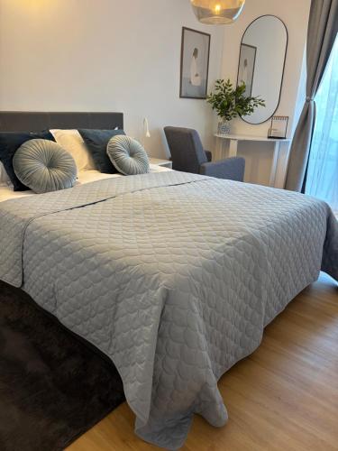 Azzurro Apartment