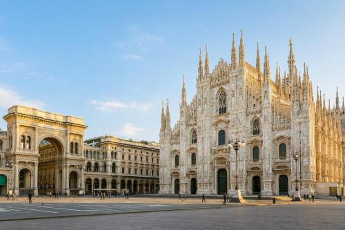Elegant Balcony Apartment in Duomo AC WIFI and FREE WASHING MASHINE