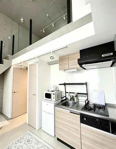 Louis Stage Otsuka