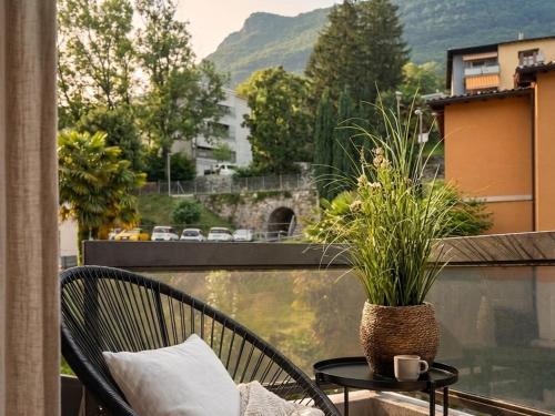 Iconic Lugano - New Modern Apartment with Free Garage and Private Balcony - Mountain View, Fast Wifi and Dedicated Workspace