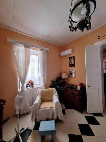 Louisa's Cottage House