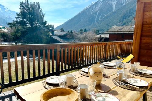 Cosy chalet with views of Mont Blanc