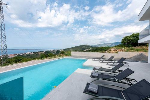Villa Bogi by Aneo Travel