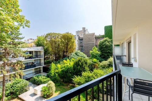 Trocadero - Elegant 2BR - Terrace