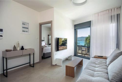 Skippers House by the Marina & Sea View