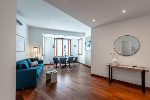 StayEasy Ranzoni - 4 Bedrooms, Close to M1 Metro