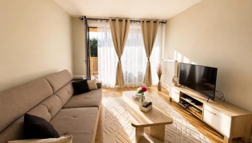 Lili & Derya - Apartment in Colmar, Mountain View, Private parking