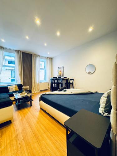 Modern studio for 3 near the Danube and Millennium City