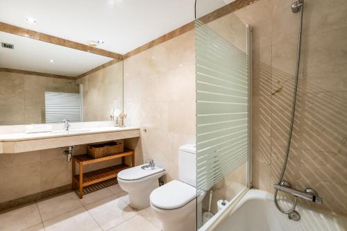Diagonal Mar 2BR Pool Terrace & Sea View