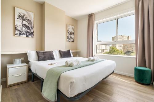 Diagonal Mar 2BR Pool Terrace & Sea View