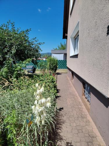 Dārzs pie naktsmītnes Ferienwohnung Eichweg