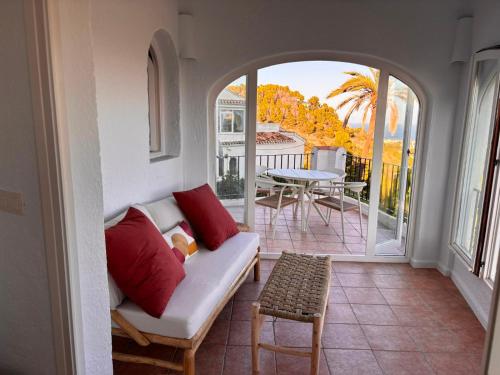 Casa Palmera between the sea and the mountains