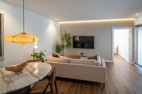 Buganvilia House Faro Carmo Historic Charm