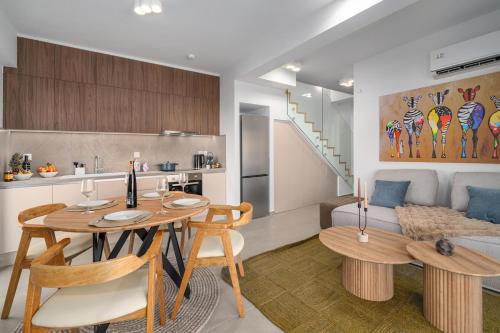 M58 Maisonette Pool Res - 3BR 2Bath Glyfada by K&M