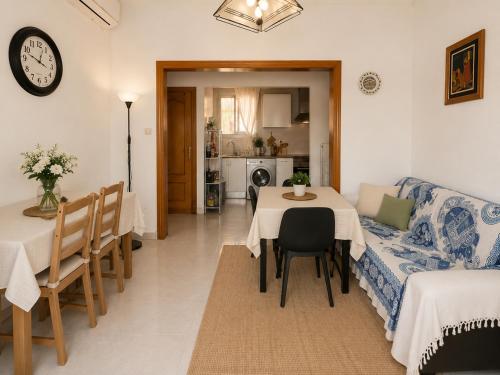 Cozy double bed in share apartment