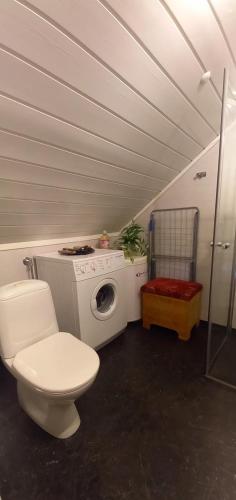 En sittgrupp på Leilighet i anneks