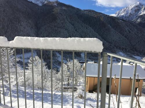 La Vecchia Scuola durante l'inverno