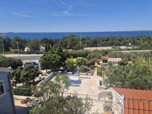 Apartments with parking space Cove Dolac - Primosten - 27882