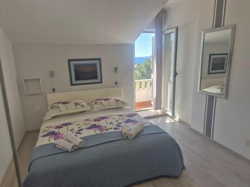 Apartments with parking space Cove Dolac - Primosten - 27882