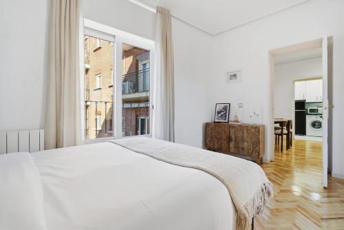 Cozy & Warm Boho Apartment Plaza Mayor La Latina