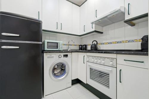 Cozy & Warm Boho Apartment Plaza Mayor La Latina