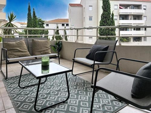 T3 climatisé avec terrasse et parking couvert à Sète