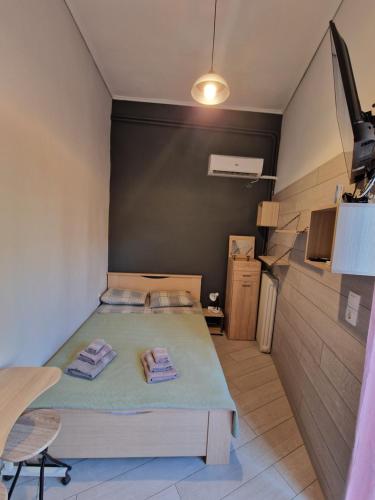 Diana's Cozy 4 Studio
