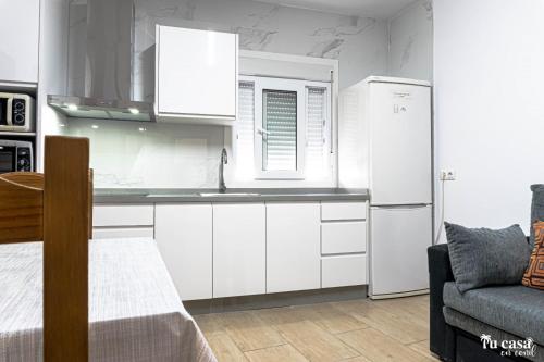 apartamento Juani solo para Familia o parejas "tucasaenconil"