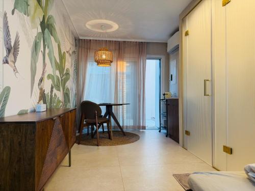 Rooftop Hideaway mit Whirlpool & Panorama