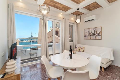 DREAMHOUSE by THE PORT