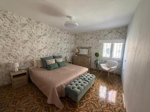 CORNELIA'S HOME 1B between LAS VISTAS & LOS CRISTIANOS BEACH