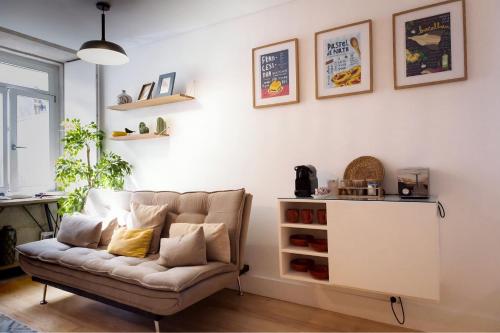 Free Parking! Only 2min Walk to Porto City Center!