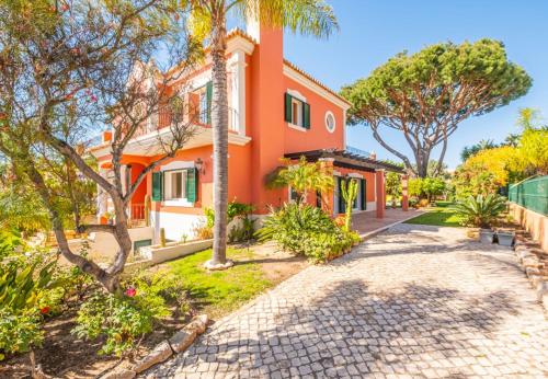 Laguna Villa com piscina privativa em Vilamoura