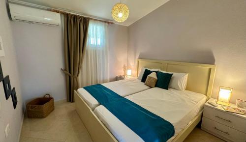 Paschali apartment with 2 bedrooms in Ammoudia