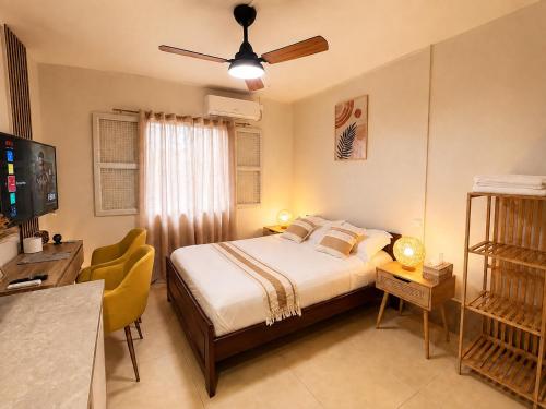 Llit o llits en una habitació de Studio cosy Passamainty