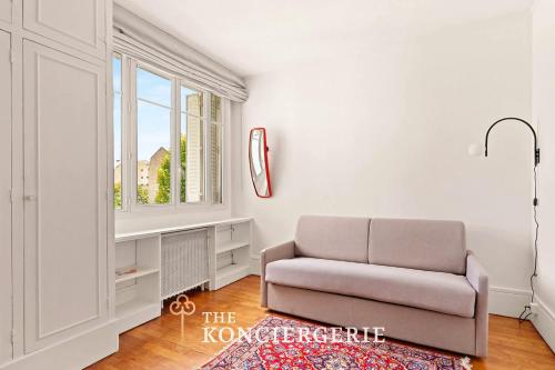 Elegant studio